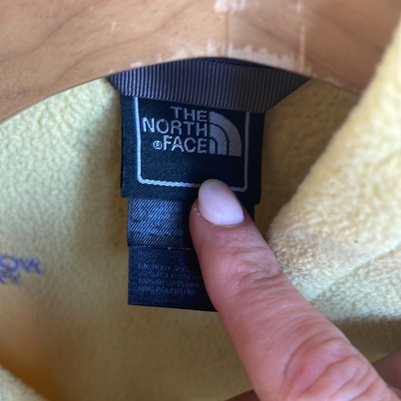 Yellow north face fleece zipper pull missing size medium - Picture 5 of 7